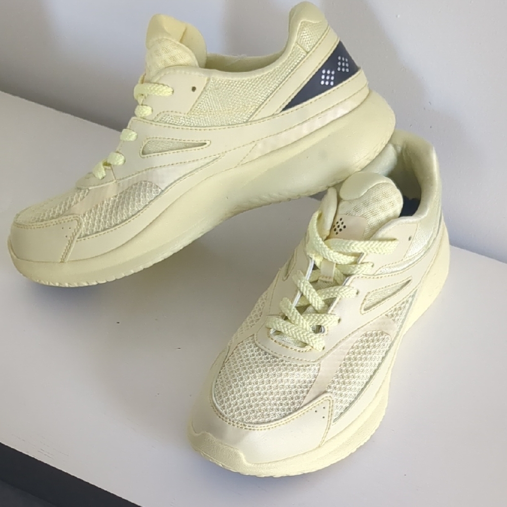 Men's Yellow Cream Sneakers